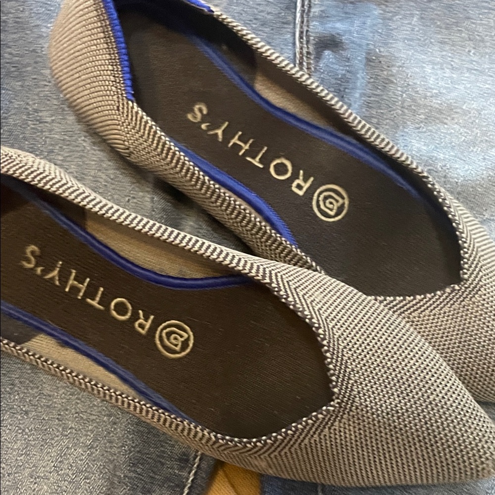 Rothy's Gray Pointed Knit Flats with Blue Accent - Picture 4 of 5